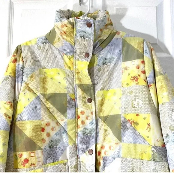 UO Kit Printed Nylon Puffer Jacket - Picture 3 of 10